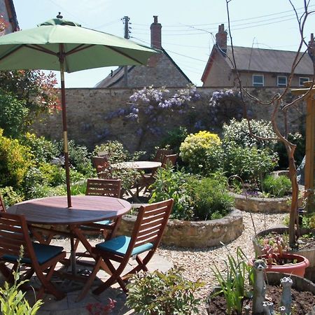 The Old Bakehouse Bed & Breakfast Colyton Exterior foto