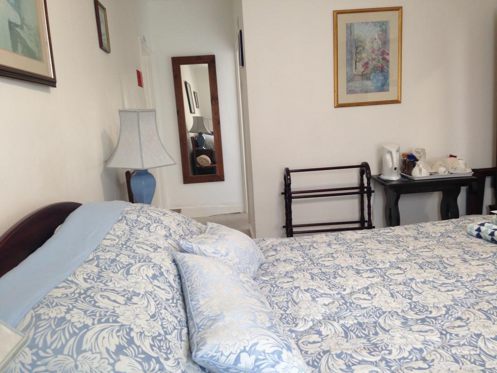 The Old Bakehouse Bed & Breakfast Colyton Exterior foto