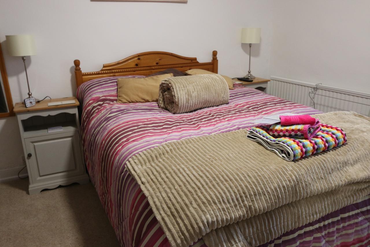 The Old Bakehouse Bed & Breakfast Colyton Exterior foto